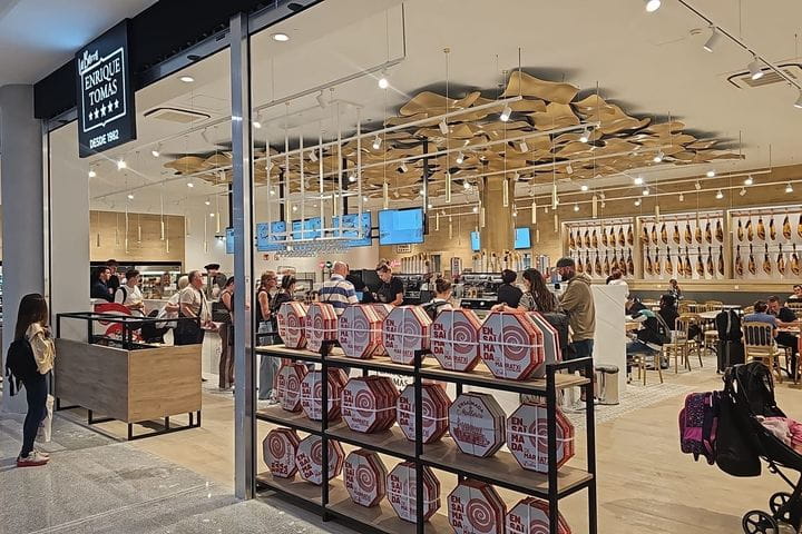 ENRIQUE TOMÁS, aeropuerto de Palma de Mallorca