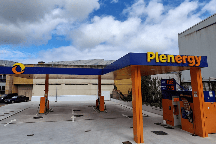 Estación de servicio automatizada Plenoil, Santander